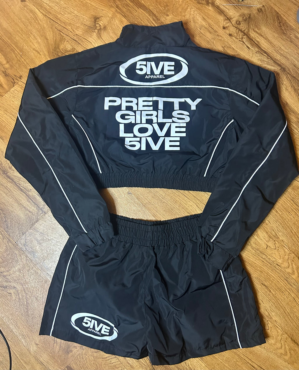 “PRETTY GIRLS LOVE 5IVE” BLACK WOMAN SET