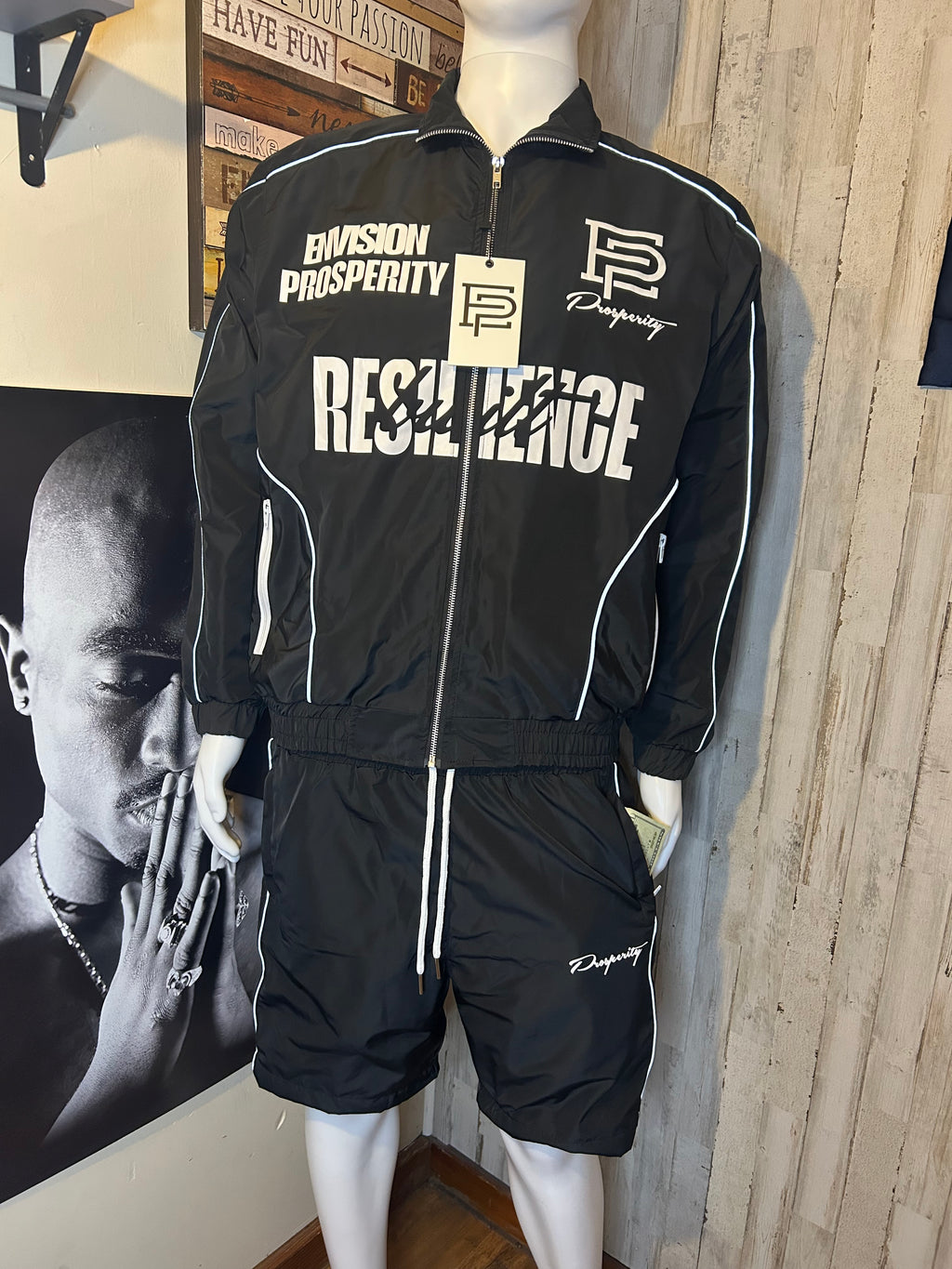 “BUILT RESILIENCE” MEN SET